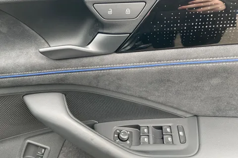 CX75SYJ Volkswagen Passat 1.5 TSI eHybrid 272 R-Line 5dr DSG ⭐Full Leather, Black Pack, Towbar⭐ Thumbnail #18