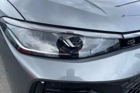 CX75SYJ Volkswagen Passat 1.5 TSI eHybrid 272 R-Line 5dr DSG ⭐Full Leather, Black Pack, Towbar⭐ Thumbnail #25