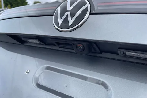 CX75SYJ Volkswagen Passat 1.5 TSI eHybrid 272 R-Line 5dr DSG ⭐Full Leather, Black Pack, Towbar⭐ Thumbnail #31