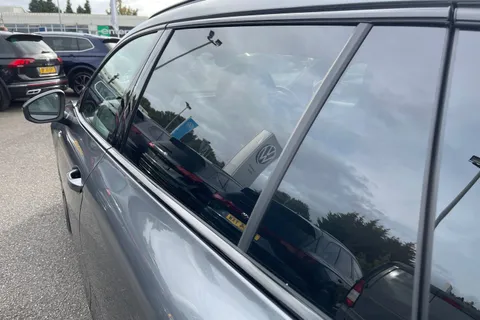 CX75SYJ Volkswagen Passat 1.5 TSI eHybrid 272 R-Line 5dr DSG ⭐Full Leather, Black Pack, Towbar⭐ Thumbnail #35