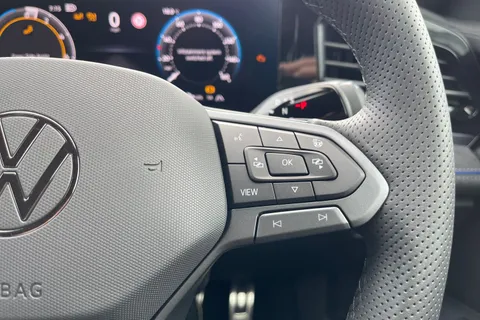 CX75SYJ Volkswagen Passat 1.5 TSI eHybrid 272 R-Line 5dr DSG ⭐Full Leather, Black Pack, Towbar⭐ Thumbnail #47