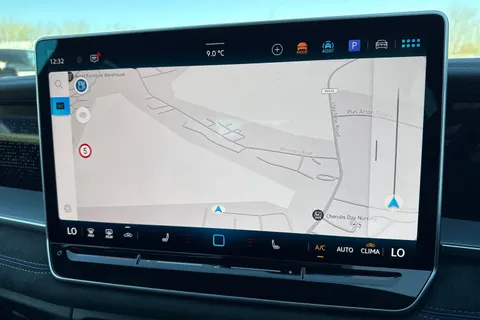 CX75KMO Volkswagen Tayron 1.5 eTSI R-Line 5dr DSG7 [7 Seat] Thumbnail #12