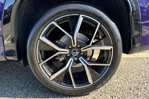 CX75KMO Volkswagen Tayron 1.5 eTSI R-Line 5dr DSG7 [7 Seat] Thumbnail #23