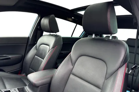 SA71YOO Kia Sportage 1.6 T-GDi GT-Line S DCT AWD Euro 6 (s/s) 5dr Thumbnail #17