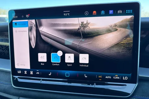 CX75KMO Volkswagen Tayron 1.5 eTSI R-Line 5dr DSG7 [7 Seat] Thumbnail #49