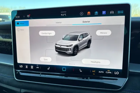 CX75KMO Volkswagen Tayron 1.5 eTSI R-Line 5dr DSG7 [7 Seat] Thumbnail #54