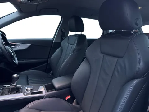 11 of 44 for Audi A4 Avant 2.0 TDI ultra Sport Euro 6 (s/s) 5dr