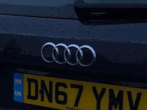 25 of 44 for Audi A4 Avant 2.0 TDI ultra Sport Euro 6 (s/s) 5dr