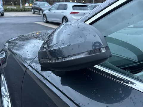 27 of 44 for Audi A4 Avant 2.0 TDI ultra Sport Euro 6 (s/s) 5dr