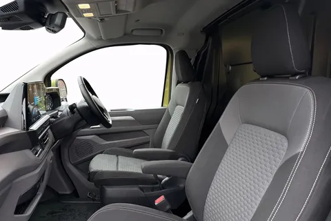 MF75FOK Volkswagen Transporter 2.0 TDI 170 Commerce Pro Van Auto Thumbnail #11