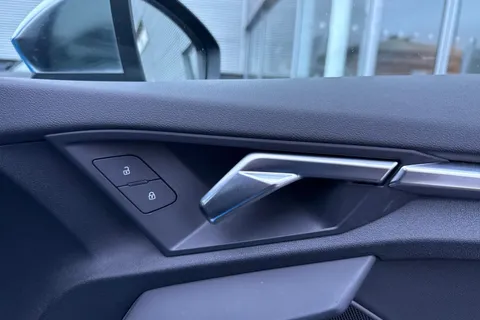 SR23NKJ Audi S3 TFSI 310 PS S tronic Thumbnail #22