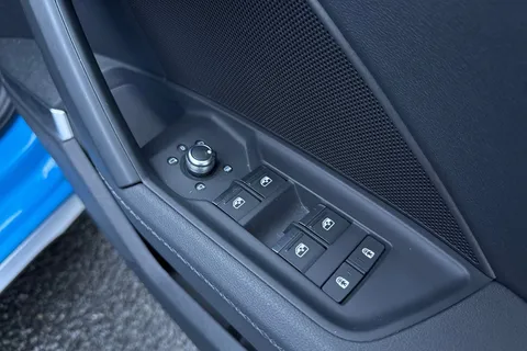 SR23NKJ Audi S3 TFSI 310 PS S tronic Thumbnail #50