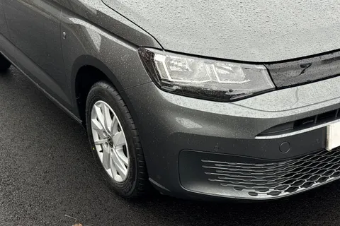 MF25JFN Volkswagen Caddy 2.0 TDI 102PS Commerce Pro Van [Tech Pack] Thumbnail #17