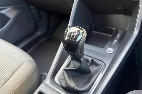 19 of 39 for Volkswagen Caddy C20 Caddy Cargo Commerce SWB 102 PS 2.0 TDI 6sp Manual