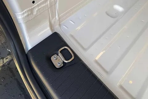 36 of 39 for Volkswagen Caddy C20 Caddy Cargo Commerce SWB 102 PS 2.0 TDI 6sp Manual