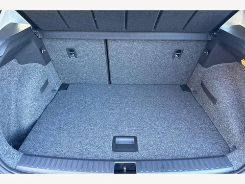 9 of 19 for SEAT Arona 1.0 TSI EVO SE Technology Euro 6 (s/s) 5dr