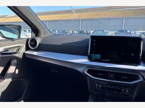 KS75TTX SEAT Ibiza 1.0 TSI FR Sport DSG Euro 6 (s/s) 5dr Thumbnail #16