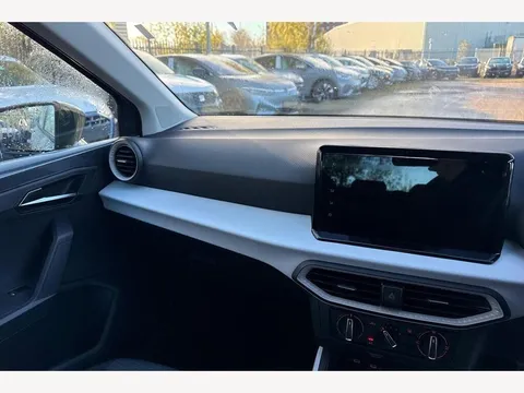 14 of 19 for SEAT Arona 1.0 TSI EVO SE Technology Euro 6 (s/s) 5dr