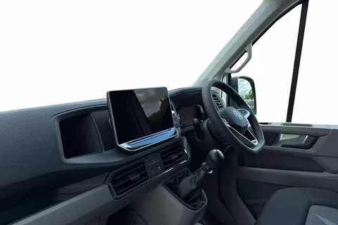 2 of 59 for Volkswagen Crafter CR30 Commerce MWB 140 PS FWD - MY25/Bus Pack/Rear Camera/Step