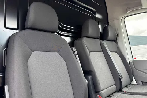 20 of 59 for Volkswagen Crafter CR30 Commerce MWB 140 PS FWD - MY25/Bus Pack/Rear Camera/Step