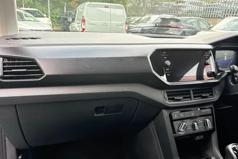 10 of 49 for Volkswagen T-Cross 1.0 TSI SE Euro 6 (s/s) 5dr