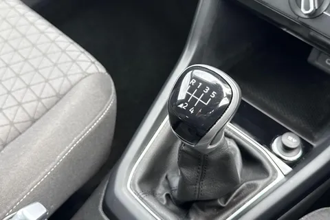 11 of 49 for Volkswagen T-Cross 1.0 TSI SE Euro 6 (s/s) 5dr