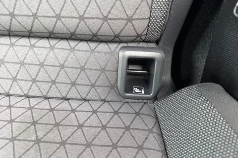 12 of 49 for Volkswagen T-Cross 1.0 TSI SE Euro 6 (s/s) 5dr