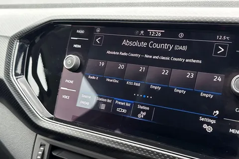 26 of 49 for Volkswagen T-Cross 1.0 TSI SE Euro 6 (s/s) 5dr