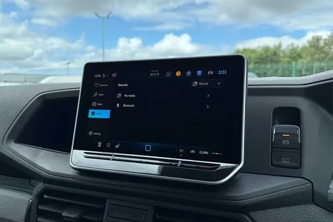 49 of 59 for Volkswagen Crafter CR30 Commerce MWB 140 PS FWD - MY25/Bus Pack/Rear Camera/Step