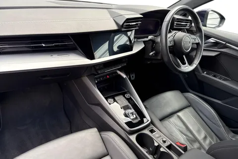 MJ71CZK Audi A3 1.4 TFSIe 40 S line Sportback S Tronic Euro 6 (s/s) 5dr 13kWh Thumbnail #10