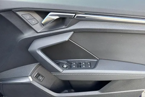 MJ71CZK Audi A3 1.4 TFSIe 40 S line Sportback S Tronic Euro 6 (s/s) 5dr 13kWh Thumbnail #19