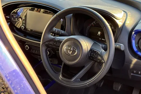 MT22YCK Toyota Aygo X 1.0 VVT-i Edge 5dr Thumbnail #30