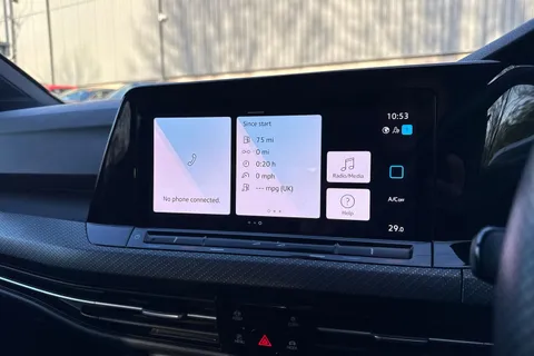 RE70NSJ Volkswagen Golf 1.5 eTSI MHEV R-Line DSG Euro 6 (s/s) 5dr Thumbnail #34