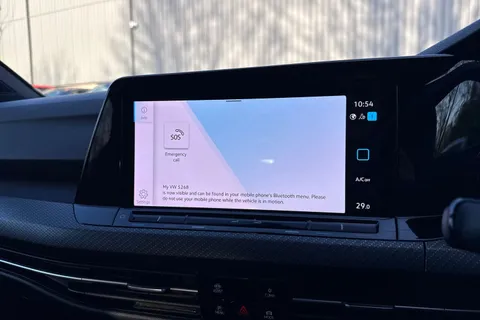 RE70NSJ Volkswagen Golf 1.5 eTSI MHEV R-Line DSG Euro 6 (s/s) 5dr Thumbnail #36