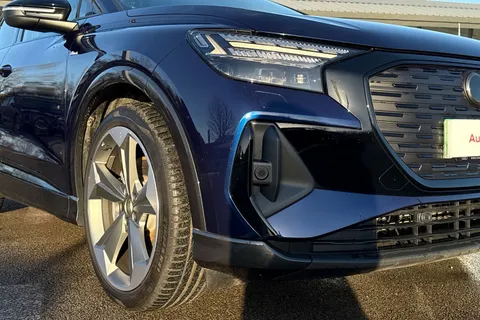 KT25FYK Audi Q4 e-tron Q4 Sportback Black Edition 45 e-tron  210,00 kW Thumbnail #10