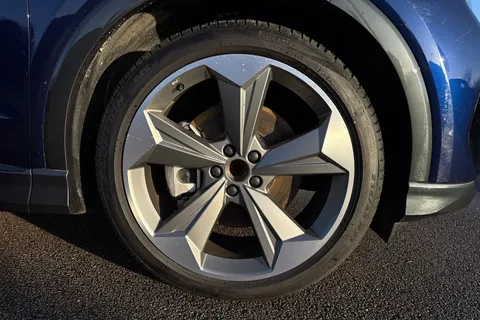 KT25FYK Audi Q4 e-tron Q4 Sportback Black Edition 45 e-tron  210,00 kW Thumbnail #11