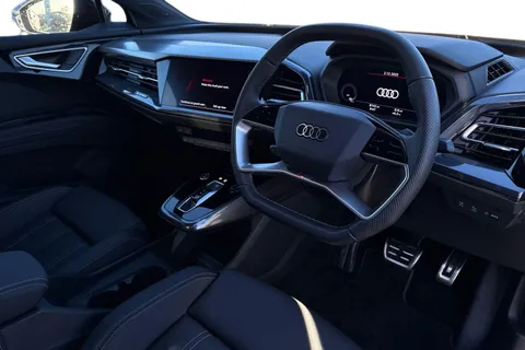 KT25FYK Audi Q4 e-tron Q4 Sportback Black Edition 45 e-tron  210,00 kW Thumbnail #15