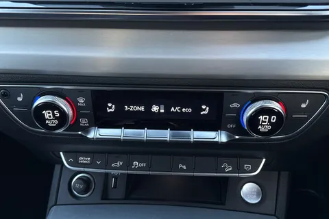 KF21NLU Audi Q5 S line 50 TFSI e quattro 299 PS S tronic Thumbnail #22