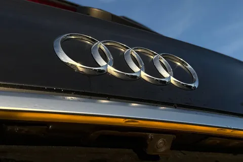 KF21NLU Audi Q5 S line 50 TFSI e quattro 299 PS S tronic Thumbnail #25