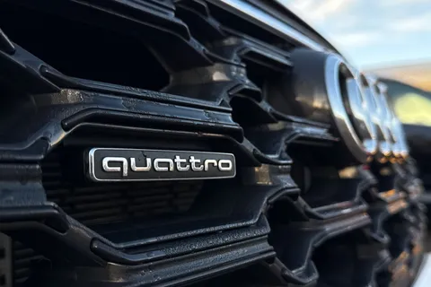 KF21NLU Audi Q5 S line 50 TFSI e quattro 299 PS S tronic Thumbnail #30