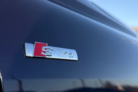 KT25FYK Audi Q4 e-tron Q4 Sportback Black Edition 45 e-tron  210,00 kW Thumbnail #31