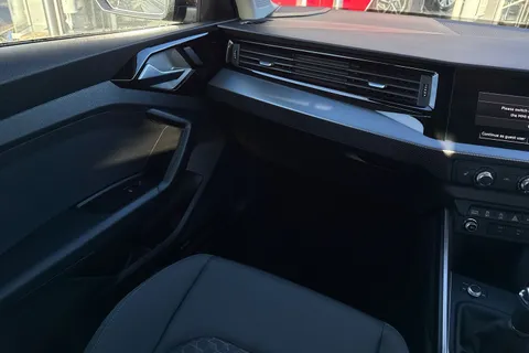 PJ23VBL Audi A1 Sport 30 TFSI  110 PS 6-speed Thumbnail #15