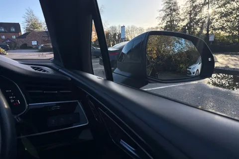 21 of 66 for Audi Q7 Vorsprung 55 TFSI quattro 340 PS tiptronic