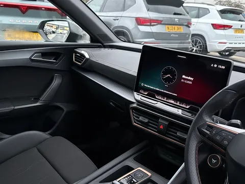 DK25XZC CUPRA Leon 1.5 eTSI 150 V1 5dr DSG Thumbnail #15