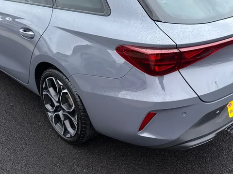 DK25XZC CUPRA Leon 1.5 eTSI 150 V1 5dr DSG Thumbnail #16