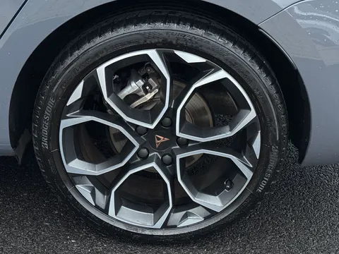 DK25XZC CUPRA Leon 1.5 eTSI 150 V1 5dr DSG Thumbnail #22