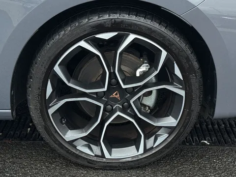 DK25XZC CUPRA Leon 1.5 eTSI 150 V1 5dr DSG Thumbnail #24