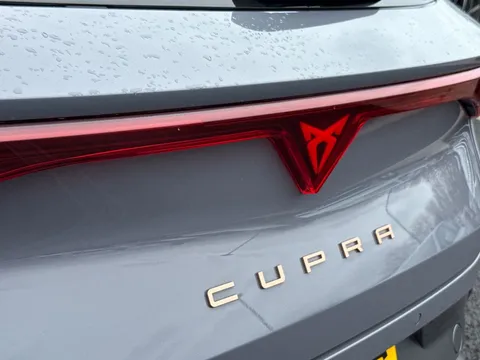 DK25XZC CUPRA Leon 1.5 eTSI 150 V1 5dr DSG Thumbnail #28