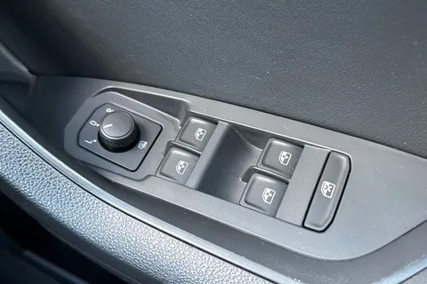 VK70VJN Škoda Kodiaq 1.5 TSI ACT SE DSG Euro 6 (s/s) 5dr (7 Seat) Thumbnail #33