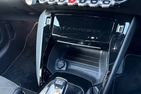 58 of 66 for PEUGEOT e-208 50kWh GT Premium Auto 5dr